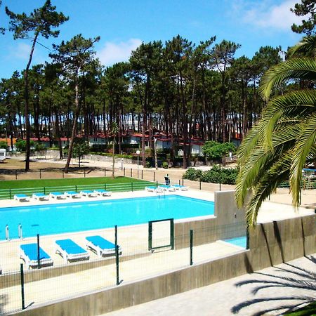 Отель Orbitur Valado Bungalows Caravan Park Назаре Экстерьер фото